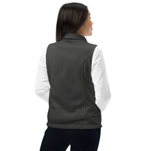 Load image into Gallery viewer, Women’s Columbia fleece vest
